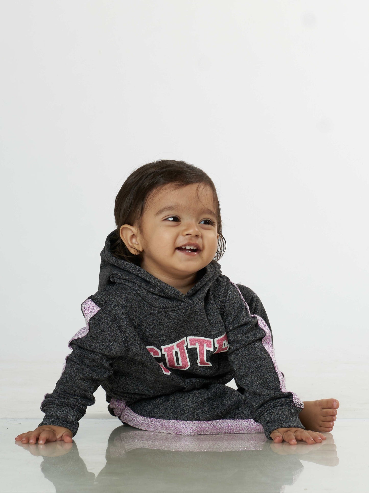 Cute Cuddle Babies Winter Sweatshirt Pajama Set