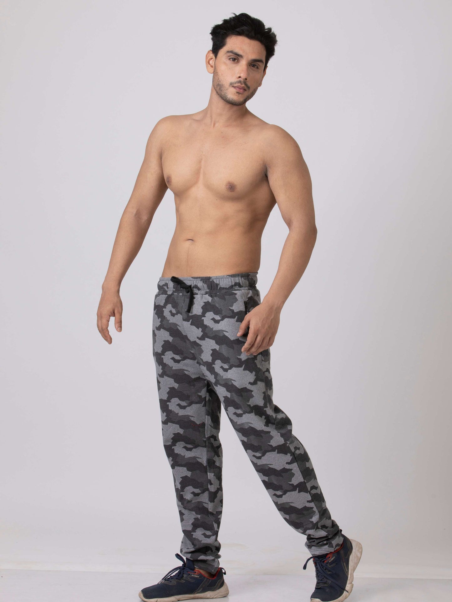 Go Commando Men's camouflage  Jogger Pant