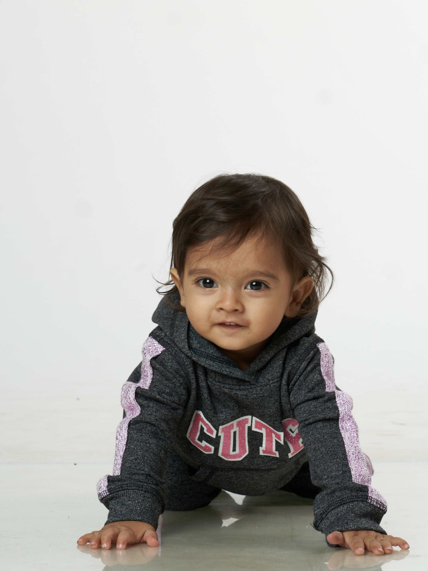 Cute Cuddle Babies Winter Sweatshirt Pajama Set